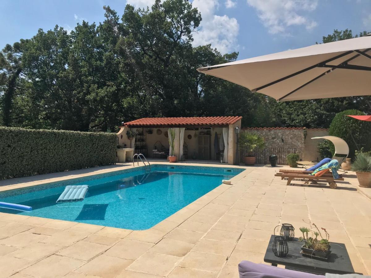 Petit mas provencal 3 pers 1 piece 30 m2 tout confort lisiere foret jardin Jacuzzi Piscine Saint-Paul-en-Forêt Exterior foto