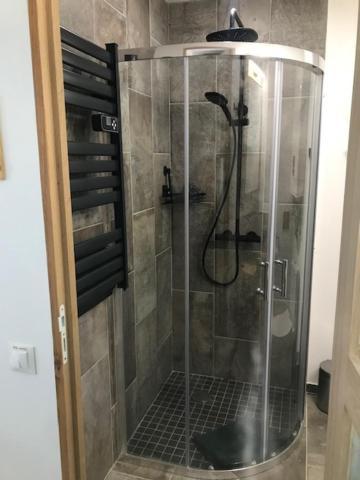 Petit mas provencal 3 pers 1 piece 30 m2 tout confort lisiere foret jardin Jacuzzi Piscine Saint-Paul-en-Forêt Exterior foto