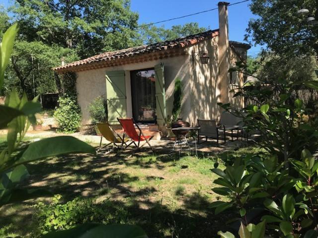 Petit mas provencal 3 pers 1 piece 30 m2 tout confort lisiere foret jardin Jacuzzi Piscine Saint-Paul-en-Forêt Exterior foto